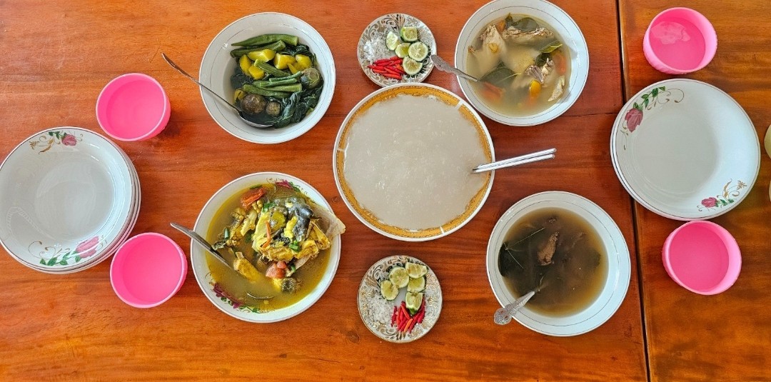 Makanan khas Suku Tolaki, Sinonggi. Foto: Pyan