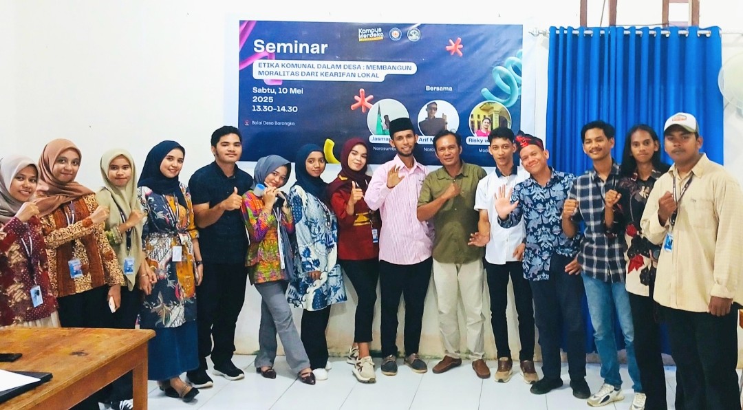 Foto bersama usai seminar di Desa Barangka. Foto: Faykun
