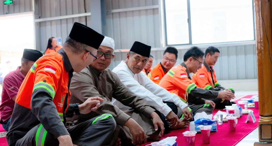 IPIP dan karyawan Bukber: wujud inklusi-kolaborasi untuk kemajuan kawasan. Foto: Ist